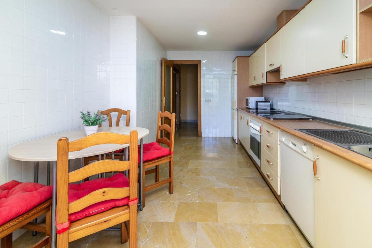Spacious Apartment In Marbella Eksteriør billede
