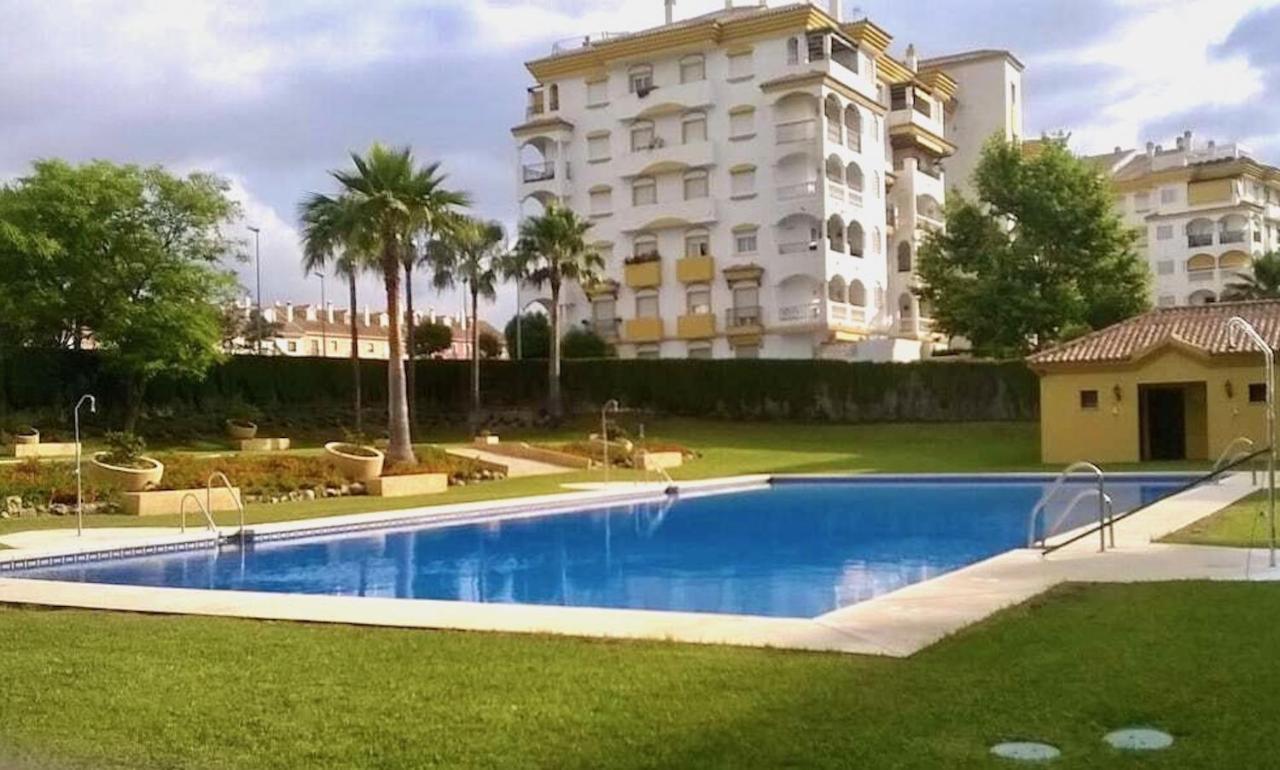 Spacious Apartment In Marbella Eksteriør billede